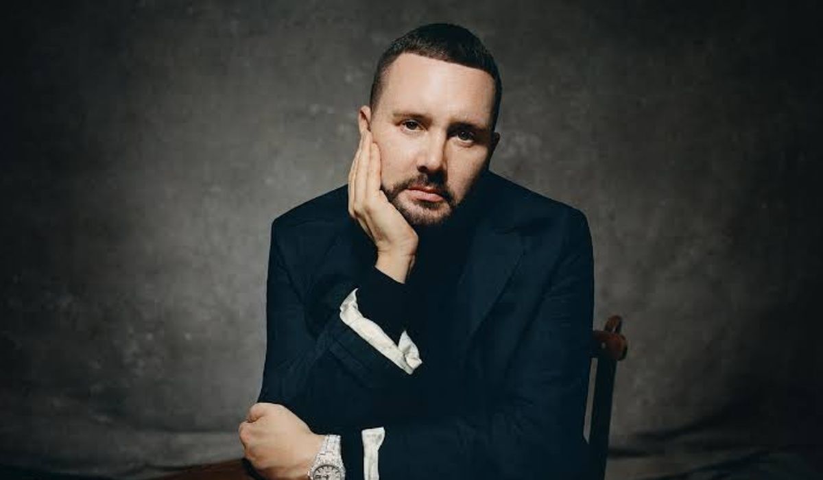 Untitled design 1 1 Kim Jones
(Artistic director of Fendi)